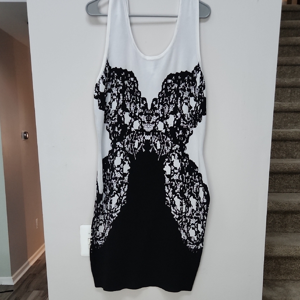 Lane Bryant EXPOSED ZIPPER SLEEVELESS DRESS SZ 14/16 BLACK WHITE SCOOP NECK